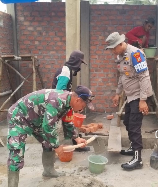Wujudkan Kesejahteraan Warga, Kodim 0314/Inhil Bangun RTLH, Sumur Bor, dan MCK di TMMD ke-130  ​