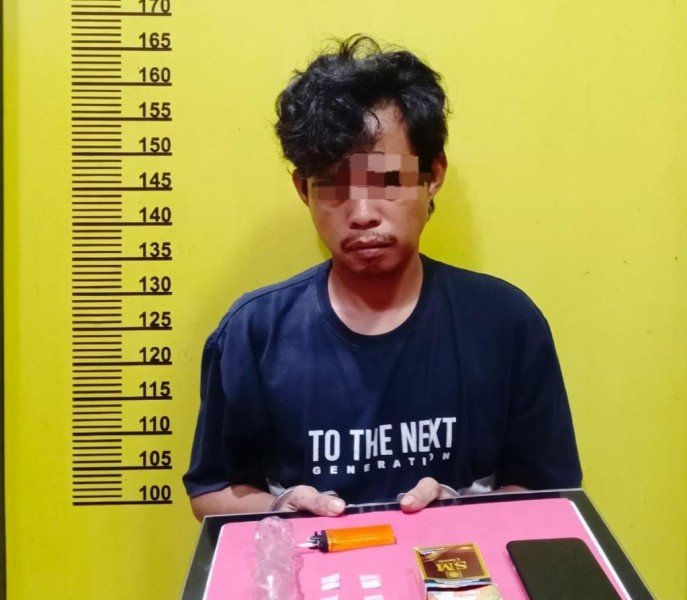 Kampung Teleng di Air Molek Kembali Digerebek, Seorang Penjual Sabu Diamankan