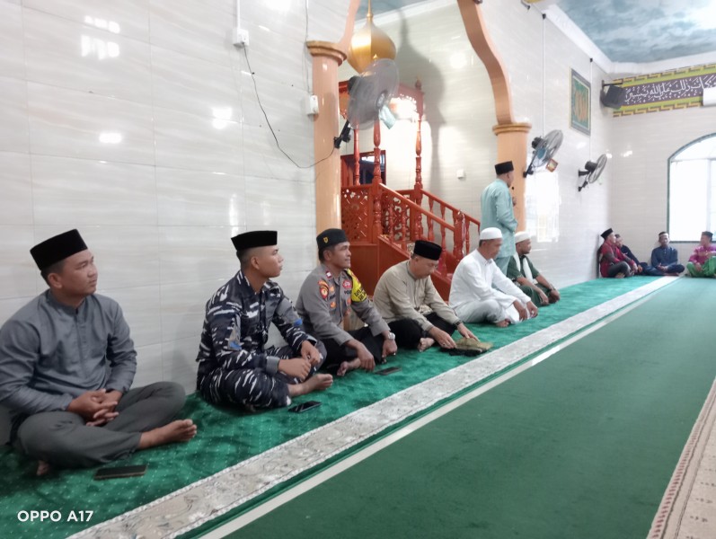 PGRI Kecamatan Selayar Gelar Safari Ramadhan dan Buka Bersama di Masjid Asshobirin Tanjung Dua.