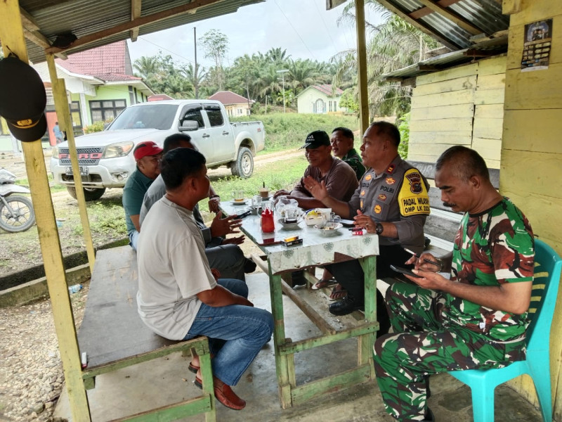 Kapolsek Batang Cenaku Ajak Tim Pemenangan Hilangkan Perbedaan Politik