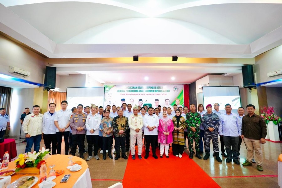 Bupati Kasmarni Menekankan Pentingnya Peran APKASINDO Dalam memperkuat Ekosistem Kelapa Sawit Daerah