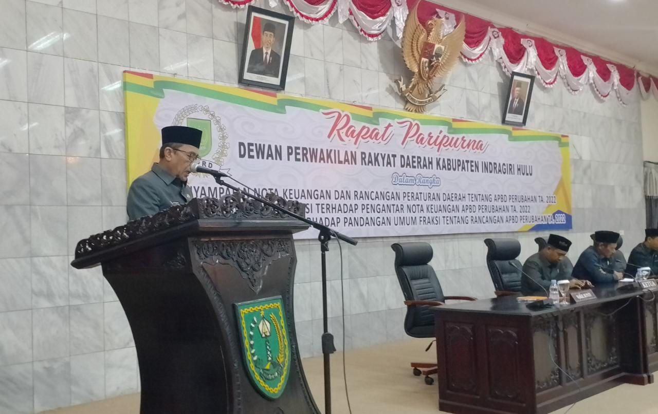 Wabup Junaidi Sampaikan Jawaban Pemerintah atas Pandangan Umum Fraksi tentang RAPBD Perubahan Inhu TA. 2022