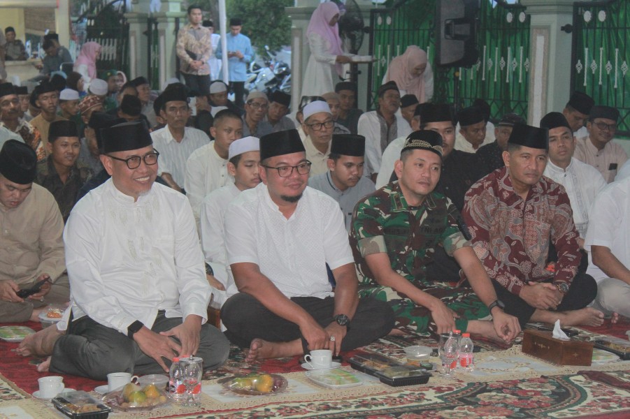 Dandim 0314/Inhil Hadiri Buka Puasa Bersama di Kediaman Ketua DPRD Inhil