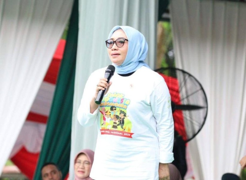 Menteri PPPA Sambangi Panti Asuhan di Inhu, Bawa Bantuan Pendidikan dan Bangkitkan Semangat Anak-Anak