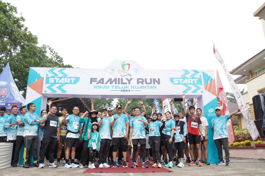 PJs Bupati Kuansing Lepas Acara Family Run Peringati Hari Kesehatan Nasional