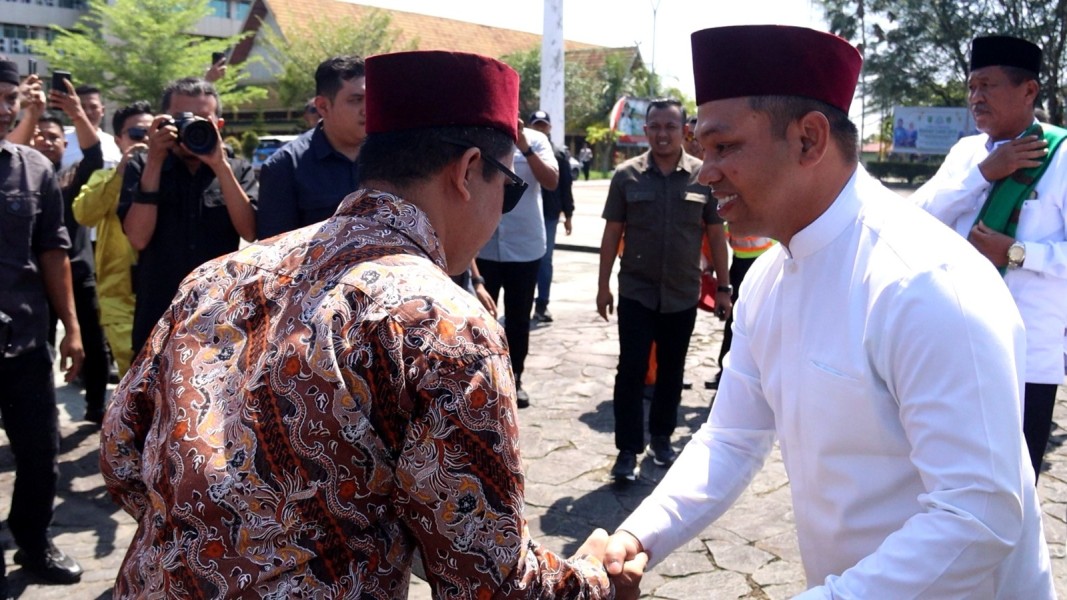 Bupati Inhil Sambut Gubernur Riau saat Hadiri Istighosah Gema Muharram