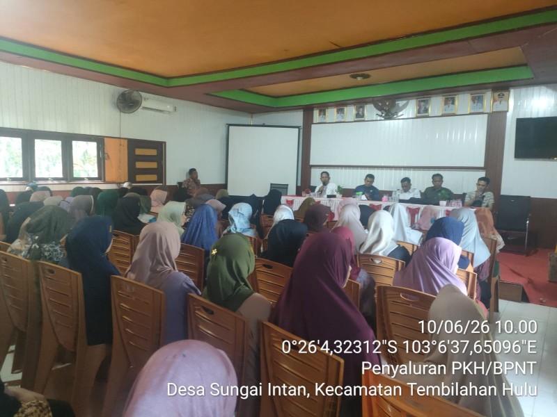 Pemdes Sungai Intan Fasilitasi Penyaluran Bantuan PKH dan BPNT
