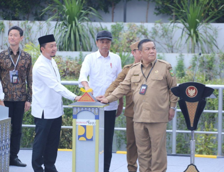 Presiden Jokowi Resmikan SPALDT Bambu Kuning Kota Pekanbaru