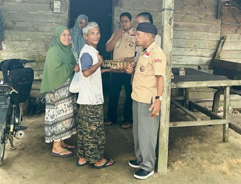 TLCI Chapter2 Riau Berbagi Sembako ke Warga Ridan Permai Bangkinang
