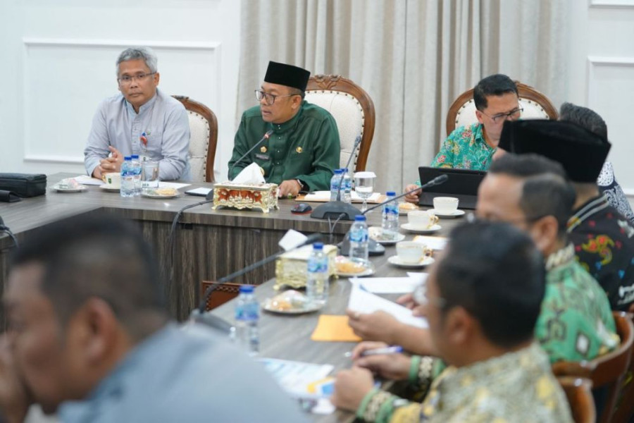 Pj Gubri Pimpin Rapat Usulan PSN Pembangunan Jembatan Pulau Bengkalis - Bukit Batu