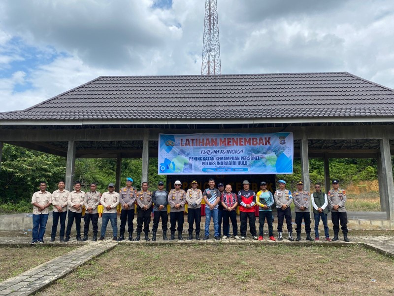Tingkatkan Kemampuan dan Pengetahuan Personel, Polres Inhu Gelar Latihan Menembak