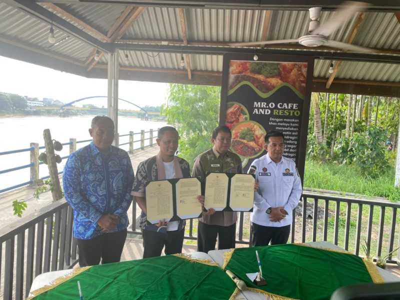 Pemkab Inhu dan Pemko Pekanbaru Teken MoU Kerja Sama Pembangunan Daerah