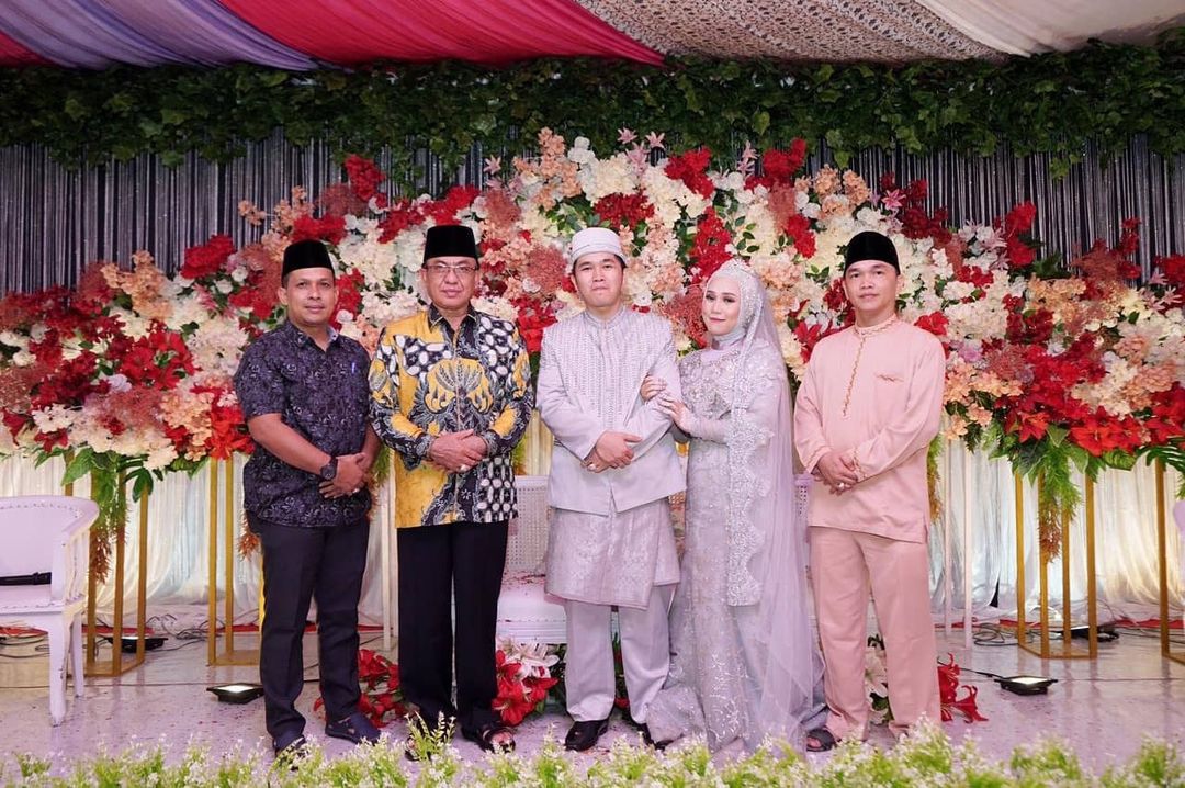 Suatu Kebanggaan Bagi Kedua Mempelai, Bupati Inhil H.M.Wardan Hadiri Acara Akad Nikah Prasuyitno Dengan Nur Yuniarti