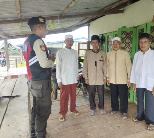 Sambangi Tokoh Masyarakat, Personel Polsek Enok Ajak Ciptakan Kamtibmas yang Kondusif