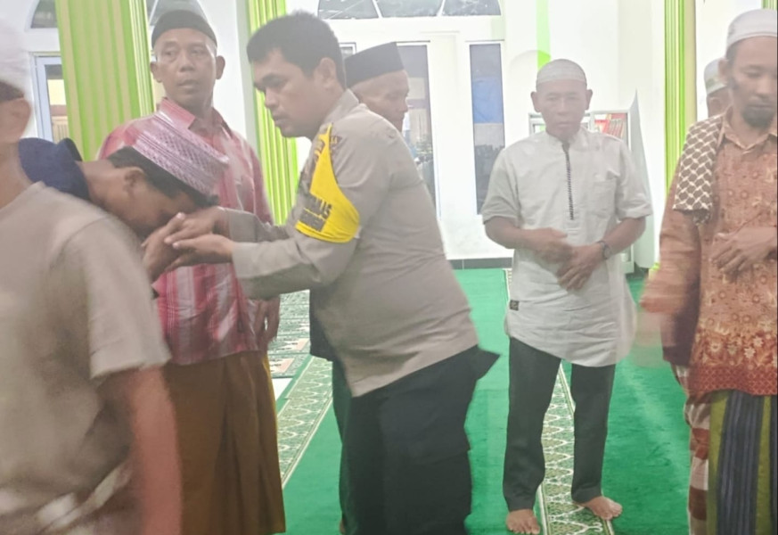 Polsek Pangkalan Kuras Gelar Program Subuh Keliling untuk Wujudkan Pilkada Pelalawan yang Sejuk dan Damai