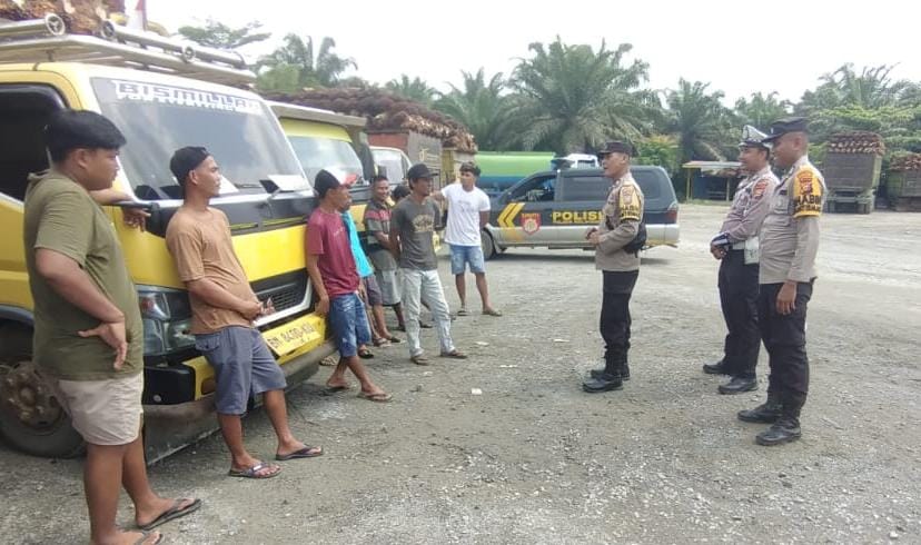 Polsek Kelayang Ingatkan Pengemudi Gunakan Hak Pilih Dan Patuhi Peraturan Lalulintas