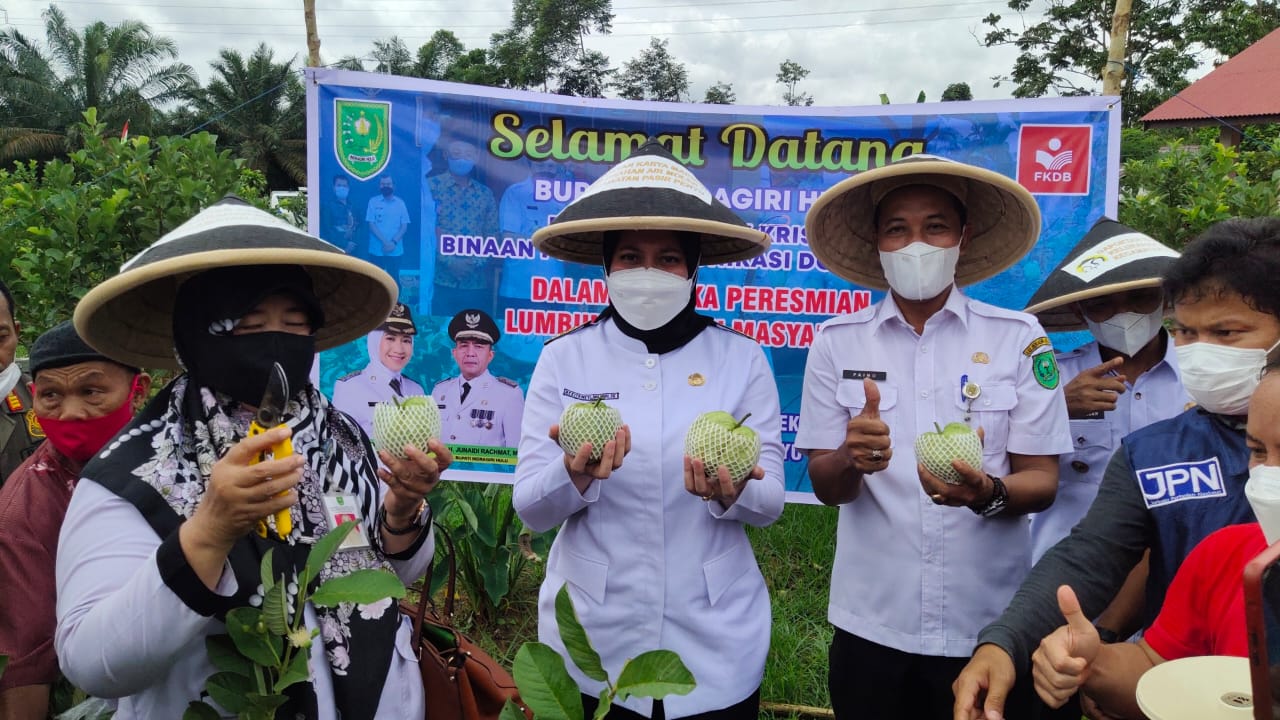 Optimalkan Penyediaan Pangan, Bupati Inhu Resmikan LPM Gapoktan