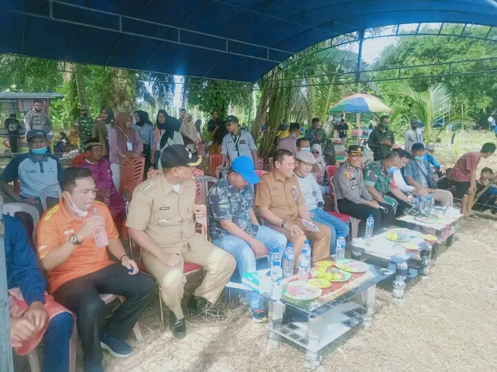 Meriahkan Idul Adha, Desa Petalongan Gelar Pacu Sampan Mini