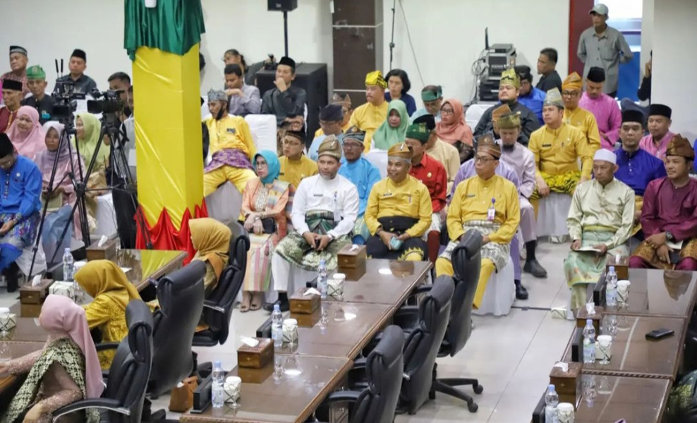 Kadiskes Rahmi Indrasuri Hadiri Rapat Paripurna Milad Inhil Ke-59 Tahun di Gedung DPRD Inhil