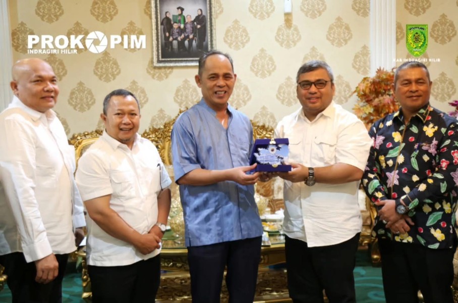 Bupati Inhil H. Herman Sambut Baik Rencana Kerja Sama dengan Universitas Riau Kepulauan Batam