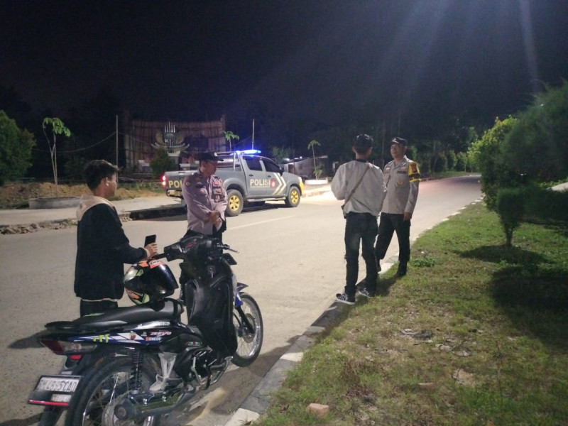 Patroli Malam, Polisi Pangkalan Kerinci Cegah C3 dan Balap Liar