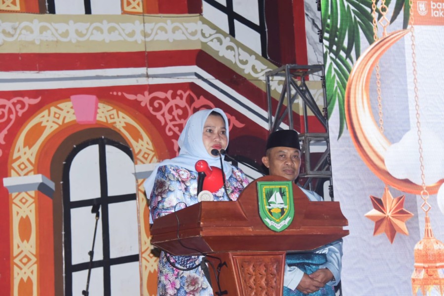 Buka MTQ Ke-8 tingkat Kecamatan Bandar Laksamana  Kasmarni Berharap Hendaknya di Era Serba Digital, Al-Qur'an sebagai Benteng Utama dalam Kehidupan