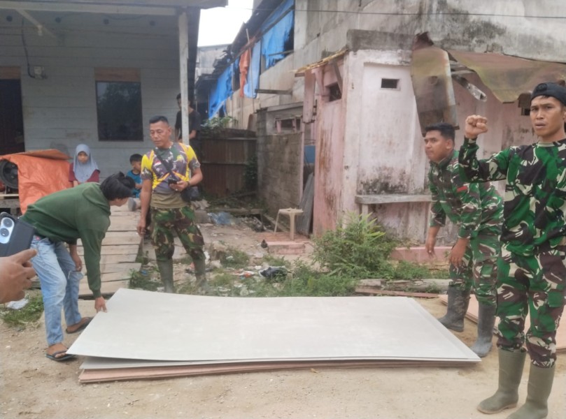 Sukseskan TMMD Ke-130, Kodim 0314/Inhil Langsir Material ke Desa Kuala Lemang