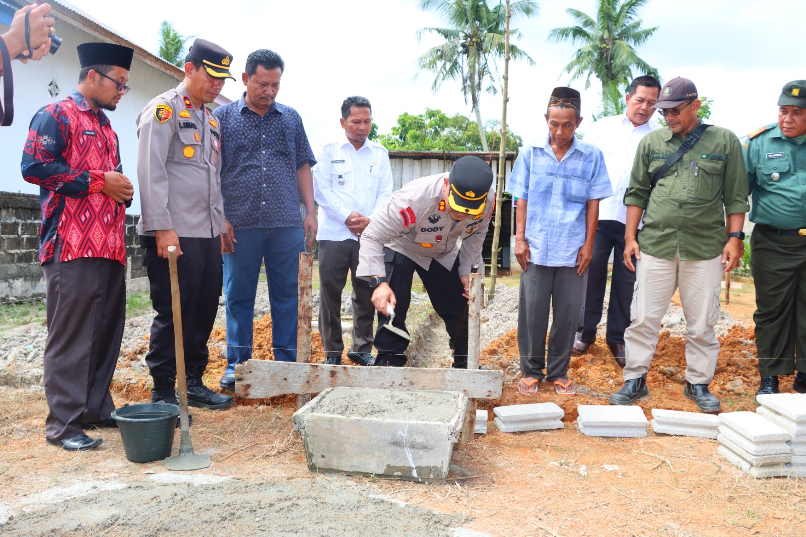 Program Bersih ke-14 di Kecamatan Sungai Lala, Ini Pesan Kapolres Inhu