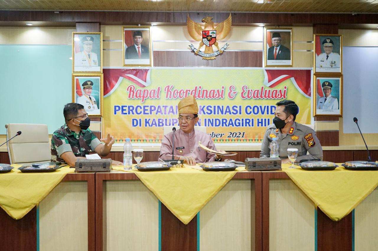 Bupati HM Wardan Pimpin Rakor dan Evaluasi Percepatan Vaksinasi Covid-19