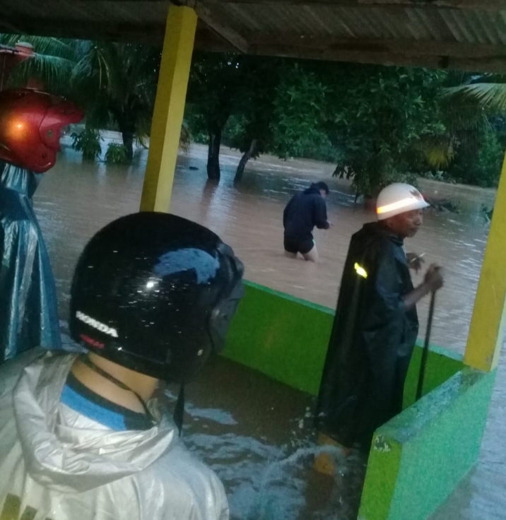 Warganya Terdampak Banjir, Pemerintah Minim Perhatian.