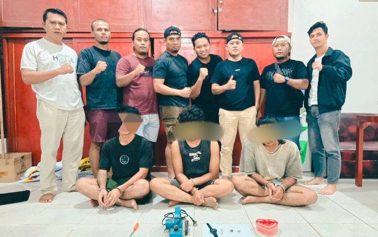 Tim Resmob 125 Amankan 3 (tiga) Orang Pelaku Tindak Pidana Pencurian di Bathin Solapan