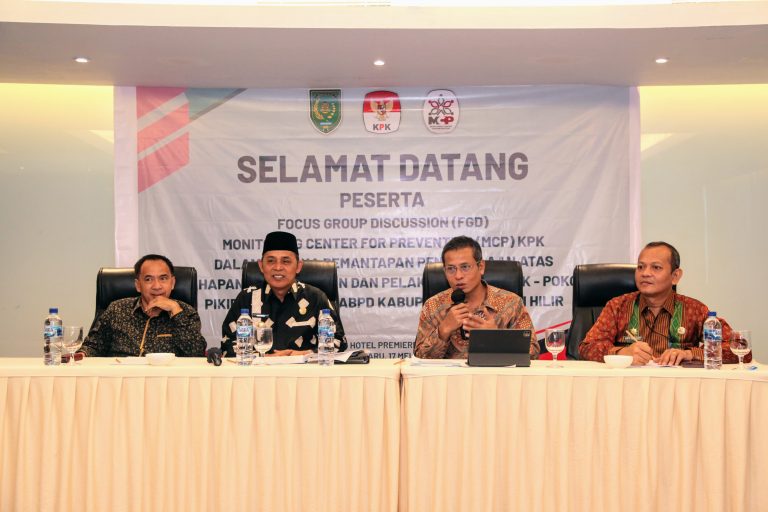 Pj Bupati Inhil Buka Sosialisasi Anti Korupsi untuk Pimpinan dan Anggota DPRD Inhil