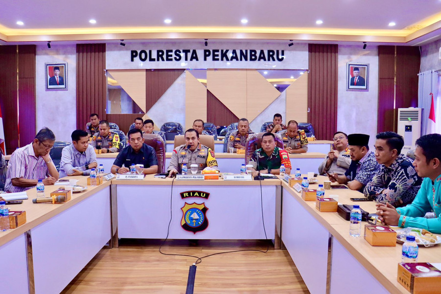 Rapat Koordinasi Kesiapan Tahapan Pilkada 2024 di Polresta Pekanbaru Berjalan Lancar