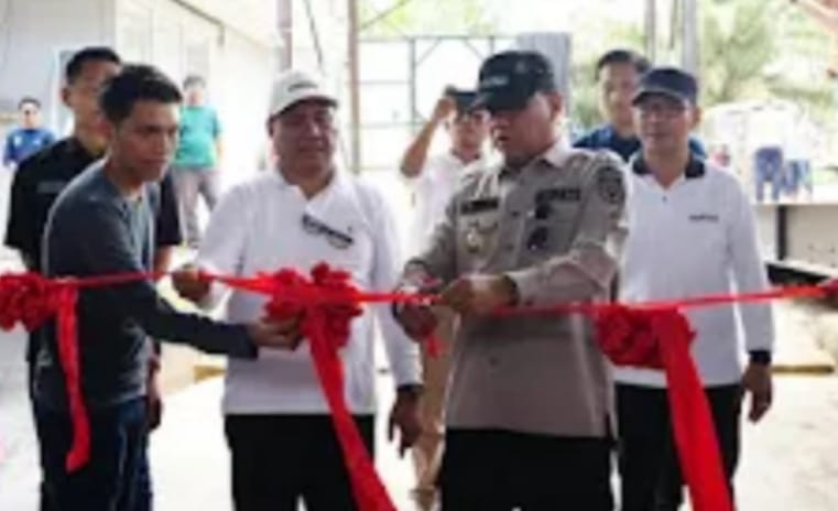 Bupati Kuansing Dr. Suhardiman Amby Resmikan Pabrik Kelapa Sawit di Kecamatan Pucuk Rantau