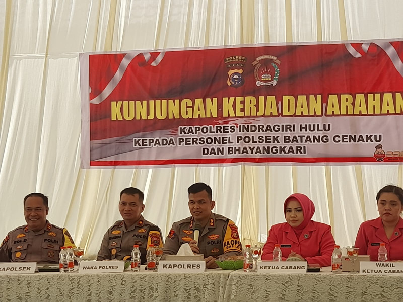 Kunker ke Polsek Batang Cenaku, Kapolres Inhu Ingatkan Pentingnya Jaga Integritas dan Netralitas dalam Tugas