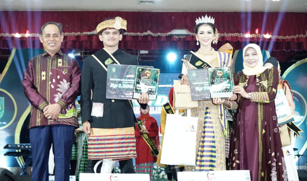 Hadiri Grand Final Bujang Dara 2025, Bupati Inhil Berharap Para Pemenang Aktif Mempromosikan Inhil