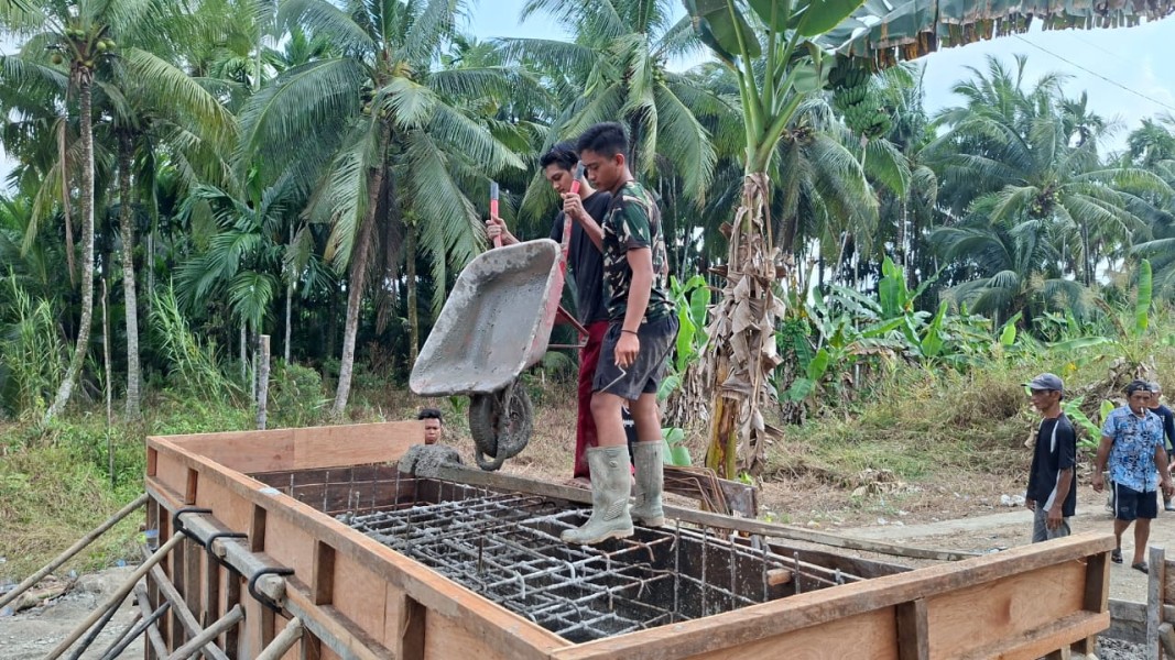 Kodim 0314/Inhil Terus Pacu Pembangunan Jembatan Gantung Perintis Garuda di Seberang Tembilahan