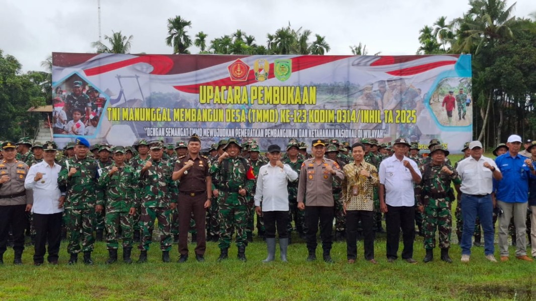 Pj Bupati Inhil Resmi Membuka TMMD ke-123 di Desa Mumpa