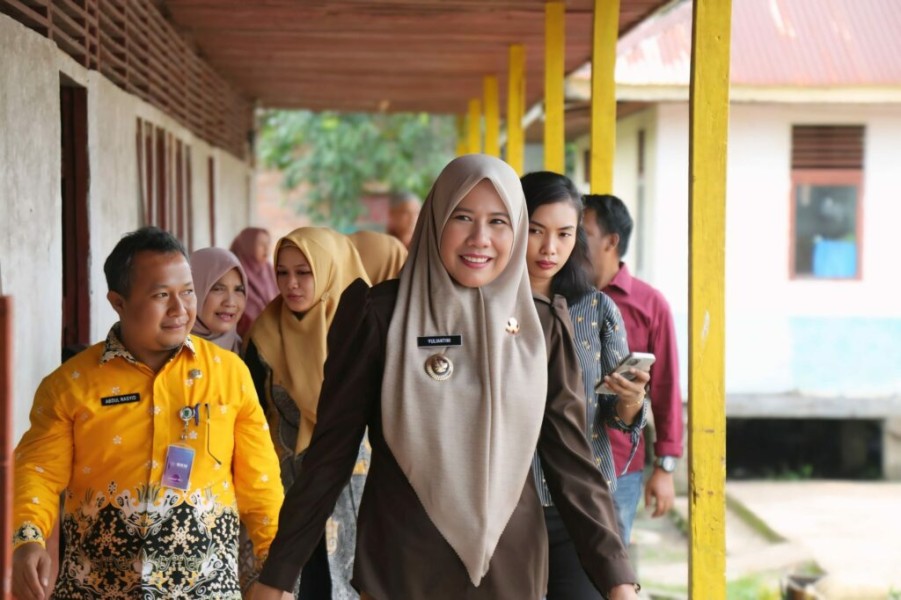 Wabup Yuliantini Turun Langsung, Selamatkan Tiga Anak di Desa Pekan Tua dari Ancaman Putus Sekolah