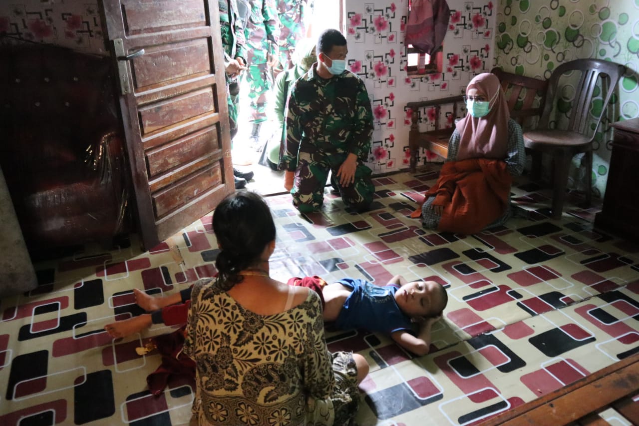 Dandim 0314/Inhil Lakukan Peninjauan Khitan Massal di Desa Saka Rotan