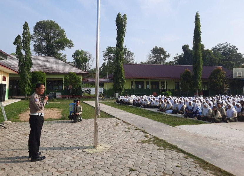 AKP Eri Asman: Pelajar SMAN 1 Seberida Harus Mampu Jadi Duta Lalu Lintas