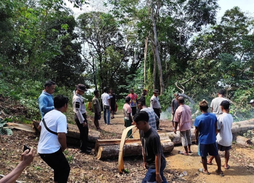 Kaloborasi Pemerintah Desa Penuba dan Kepolisian Sektor Penuba Polsek Daik Lingga.