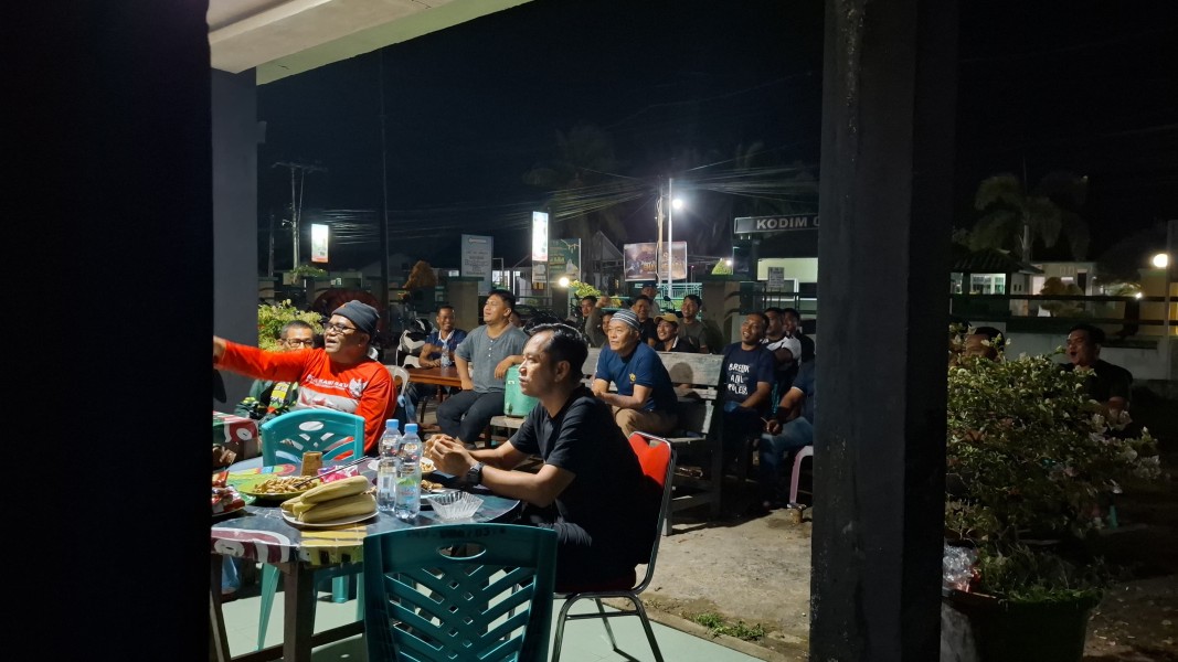 Pererat Silaturahmi, Dandim 014/Inhil Nobar Piala Dunia 2026 Bersama  Masyarakat