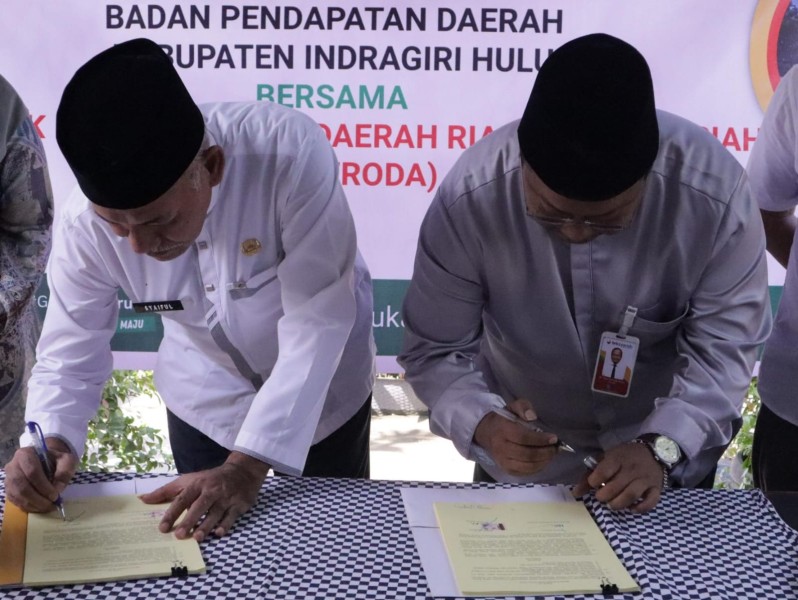 Pemkab Inhu Gandeng BRK Syariah, Bayar Pajak dan Retribusi Kini Bisa Secara Elektronik