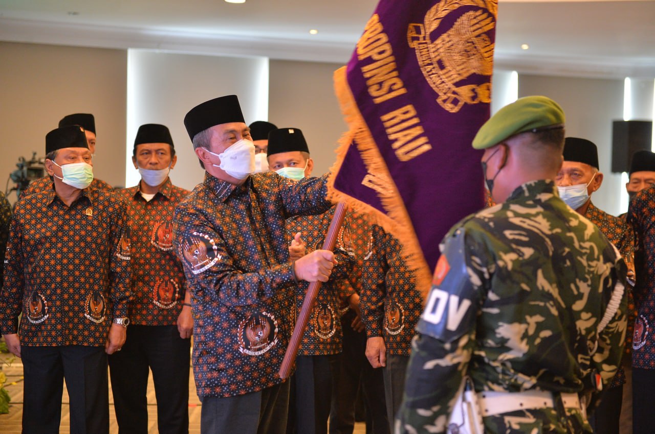 Gubri Resmi Dilantik Sebagai Ketum Dewan Harian Daerah Kejuangan 45 Provinsi Riau 