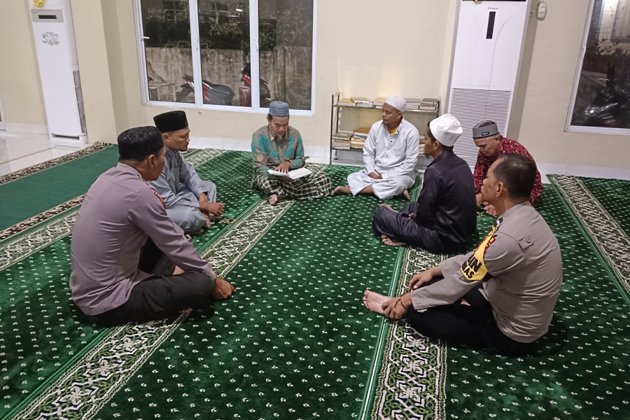 Polsek Pangkalan Lesung Gelar Cooling System di Masjid Al-Khairat, Ajak Masyarakat Jaga Kamtibmas Pasca Pilkada