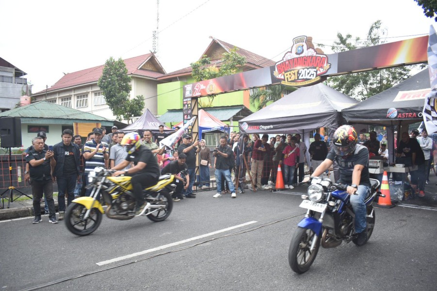 Dragbike Bhayangkara Festival Resmi Dimulai, Bupati Kalahkan Kapolres Inhu