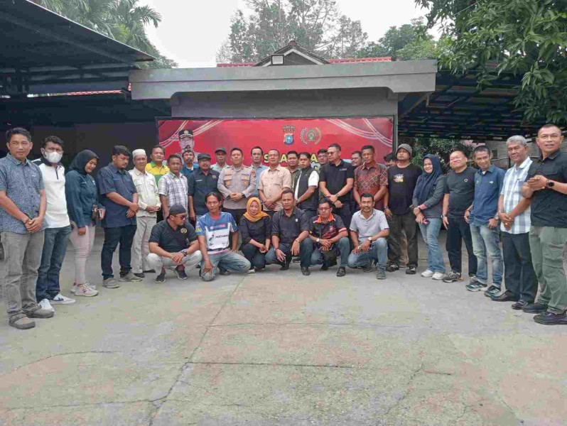 Jaga Kamtibmas Tetap Adem, Kapolres Inhu Coffee Morning Bersama Wartawan