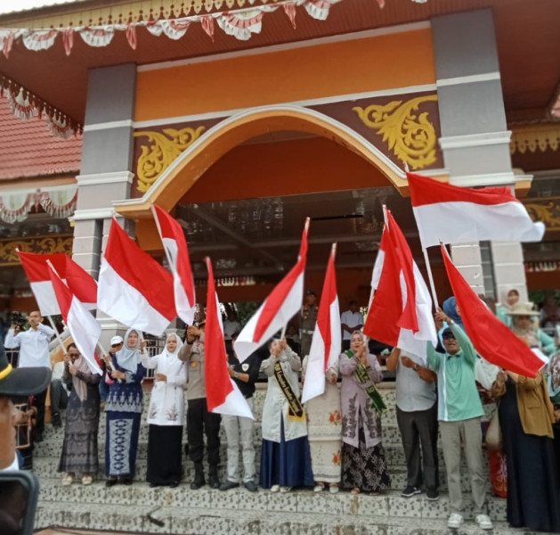 Pj Sekda Kuansing Lepas Pawai Karnaval