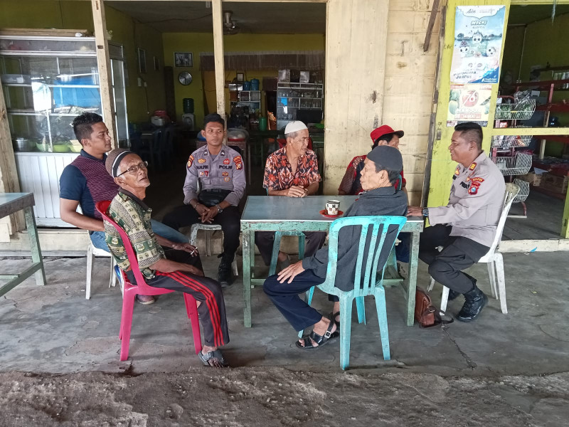 Silaturahmi Bersama Masyarakat Pasar Sapat, Polsek Kuindra Ajak Ciptakan Pemilu Damai 2024